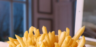 There’s Crispy-Sarap for everyone in Jollibee’s new Crispy Fries Bucket!